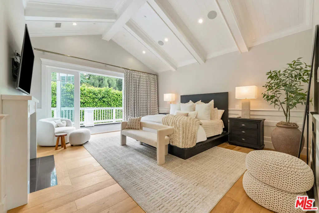 4439 Petit Avenue, Encino, California 91436 home-pic-10