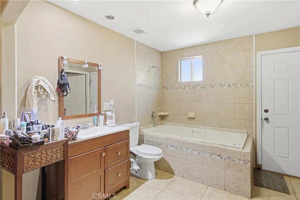 10527 60th, Jurupa Valley, California 91752 home-pic-17