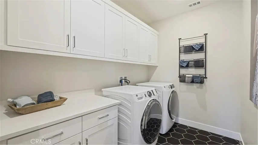 Photos shown are of model only- not actual homesite.