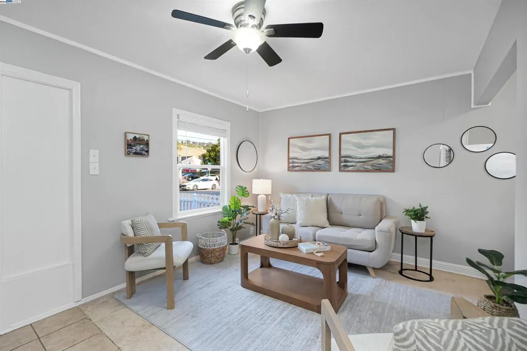 25007 Oneil Ave, Hayward, California 94544 home-pic-6