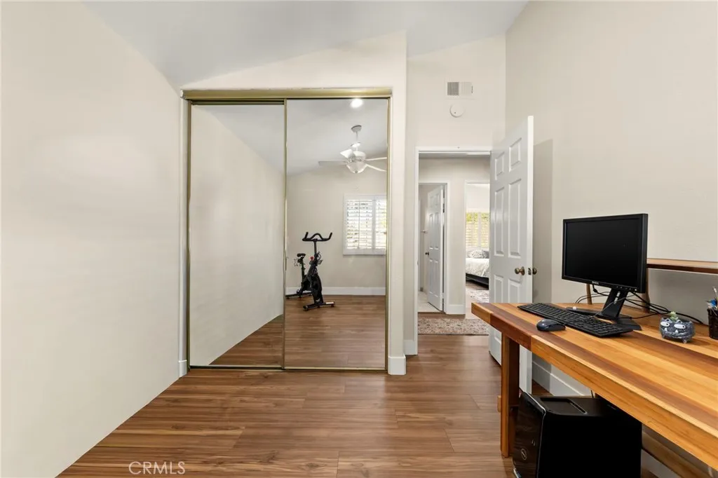 2042 Seminole, Tustin, California 92782 home-pic-27