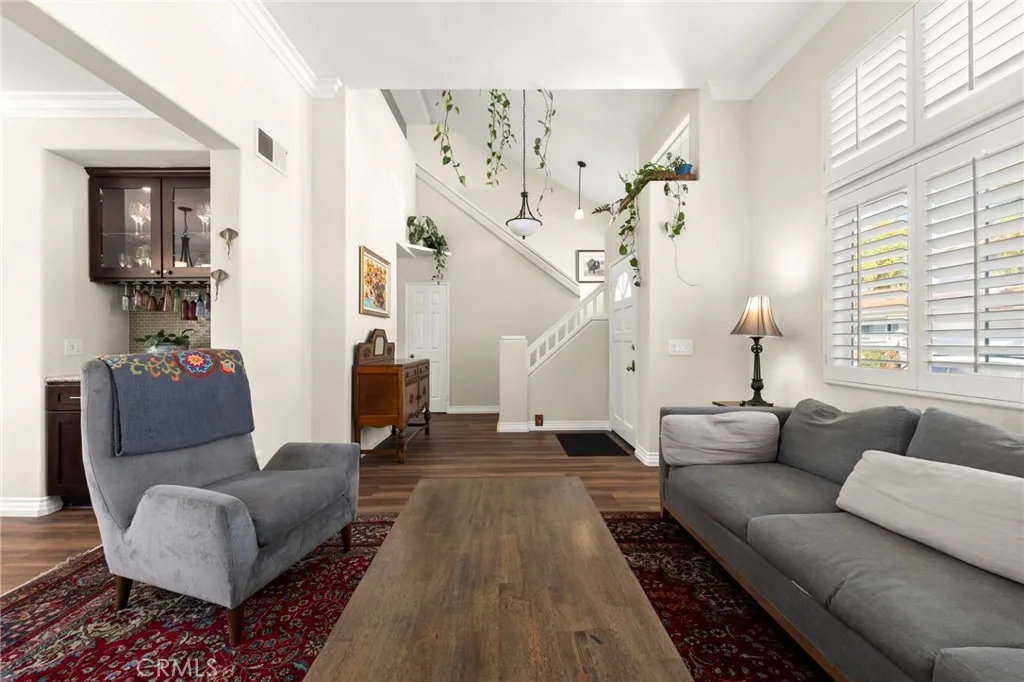 2042 Seminole, Tustin, California 92782 home-pic-4