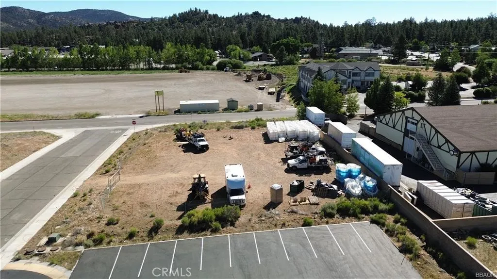 100 Business Center Dr
