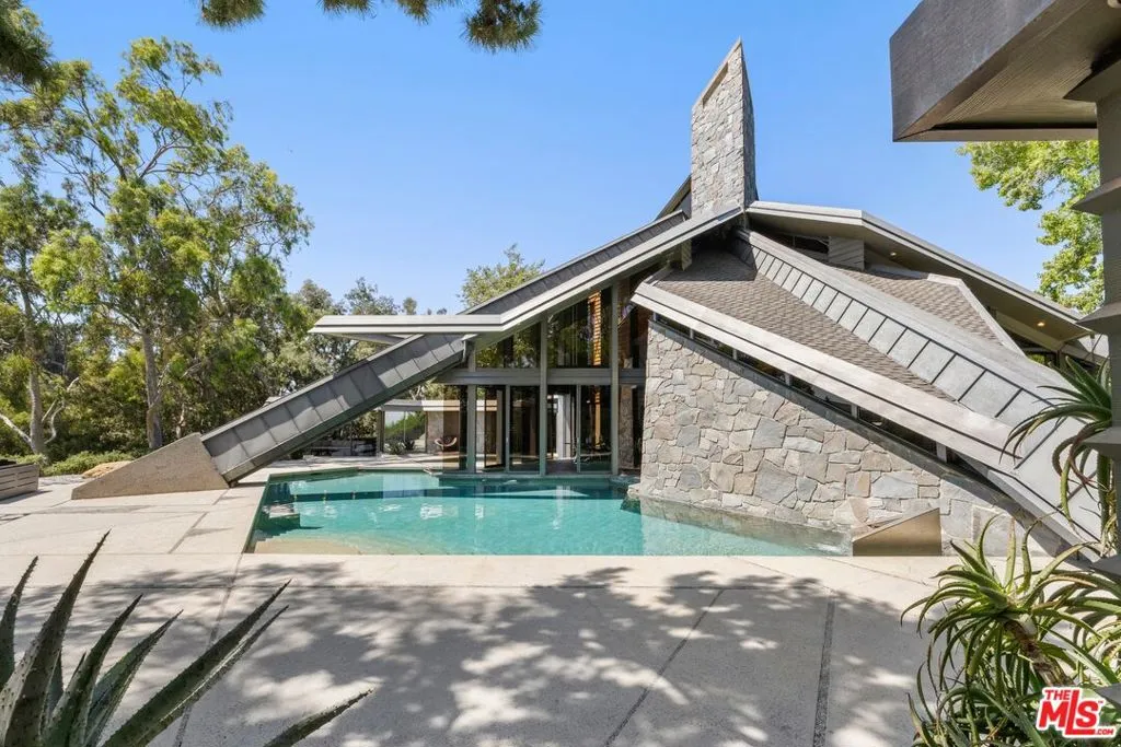 15216 Antelo Place, Los Angeles, California 90077 home-pic-43