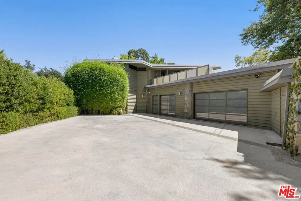 15216 Antelo Place, Los Angeles, California 90077 home-pic-2