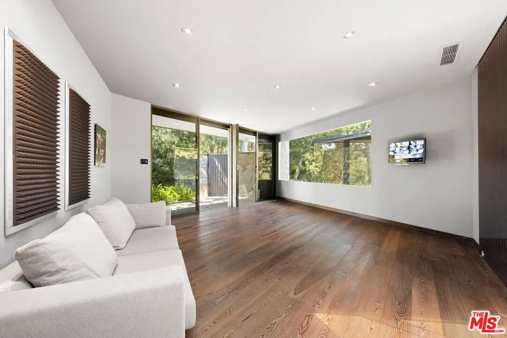 15216 Antelo Place, Los Angeles, California 90077 home-pic-30