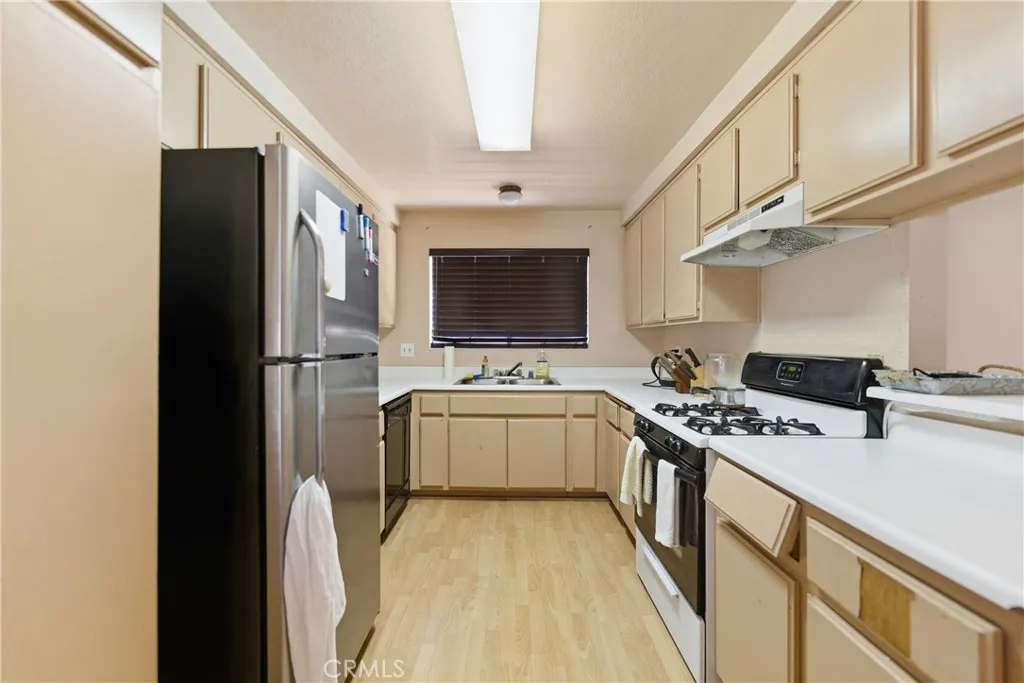 4141 Hathaway, Long Beach, California 90815 home-pic-13