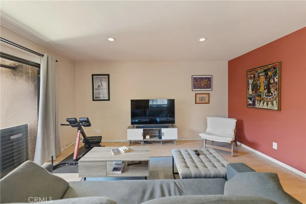 4141 Hathaway, Long Beach, California 90815 home-pic-7