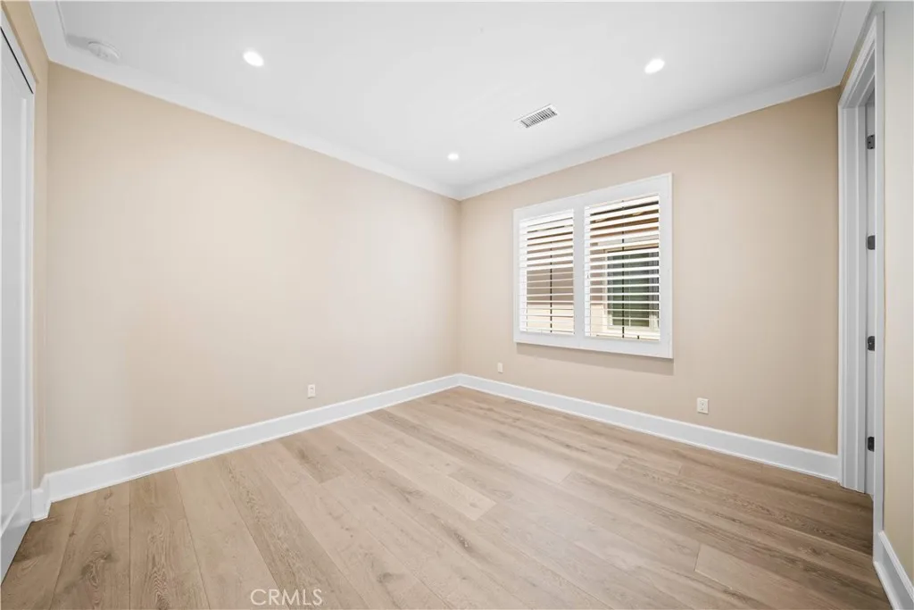 100 Viano, Irvine, California 92602 home-pic-36