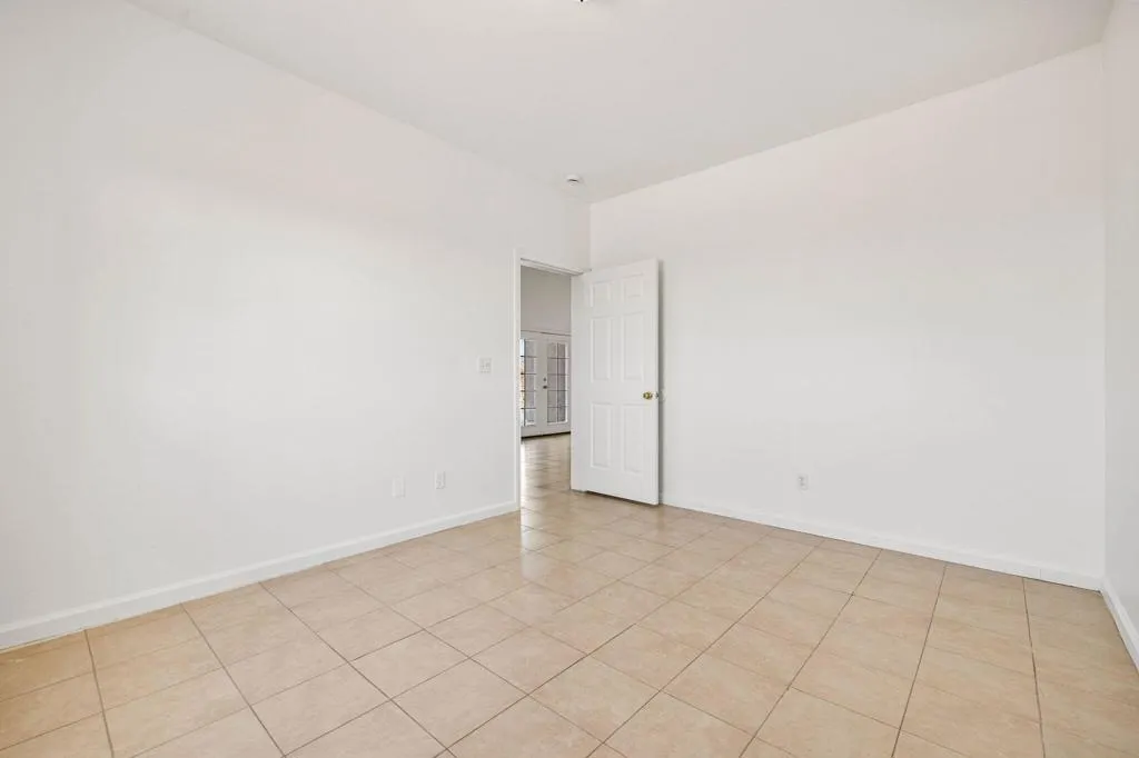 22135 Lamel Drive, Desert Hot Springs, California 92241 home-pic-22