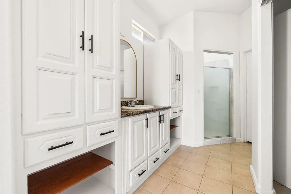 22135 Lamel Drive, Desert Hot Springs, California 92241 home-pic-23