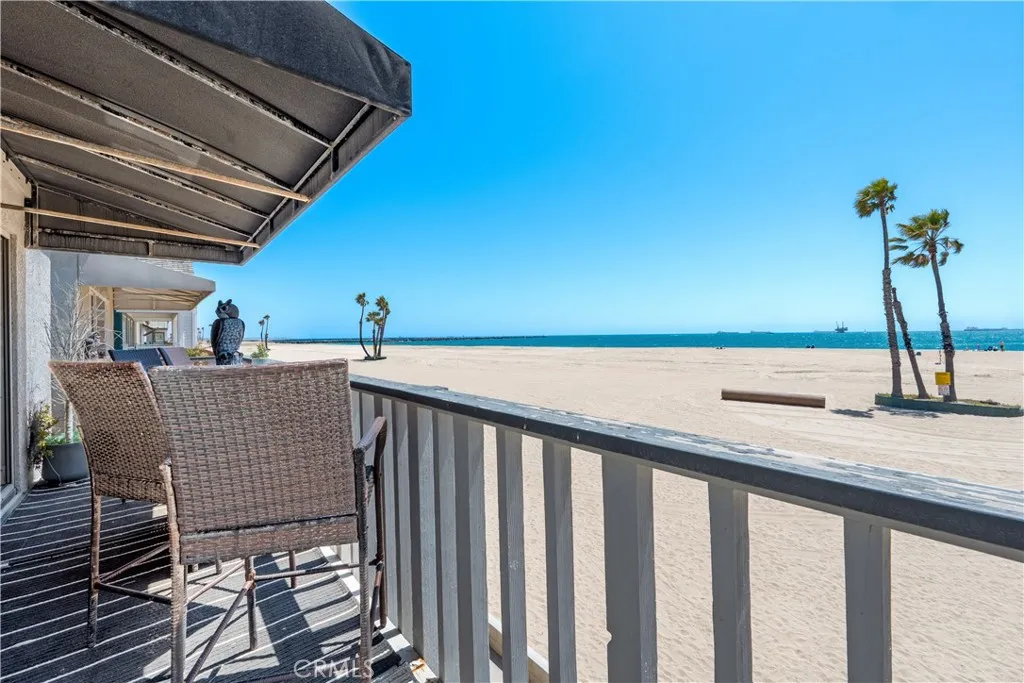 1003 Seal Way, Seal Beach, California 90740 home-pic-24