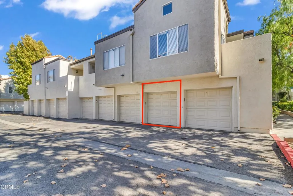 21334 Nandina Lane 204, Newhall, California 91321 home-pic-30