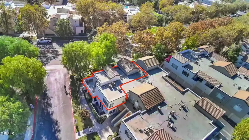 21334 Nandina Lane 204, Newhall, California 91321 home-pic-33