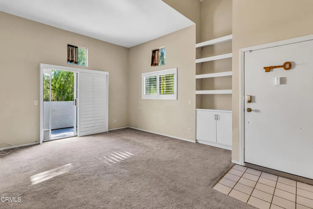 21334 Nandina Lane 204, Newhall, California 91321 home-pic-14
