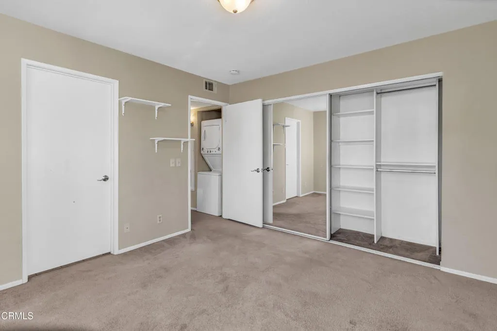 21334 Nandina Lane 204, Newhall, California 91321 home-pic-25