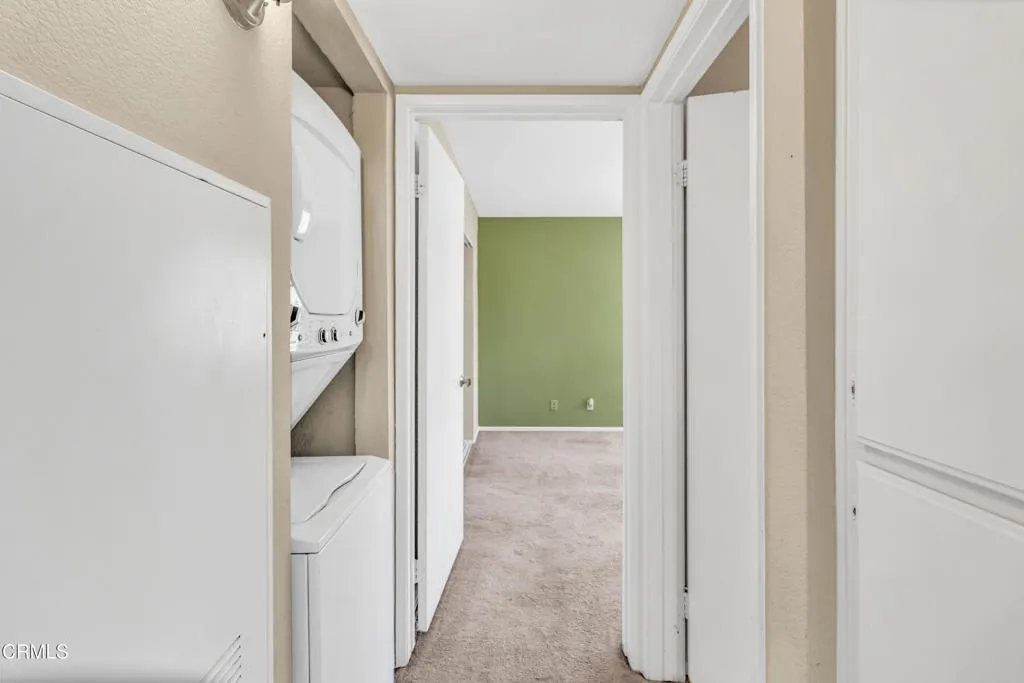 21334 Nandina Lane 204, Newhall, California 91321 home-pic-22