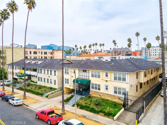 415 S Alexandria, Los Angeles, California 90020