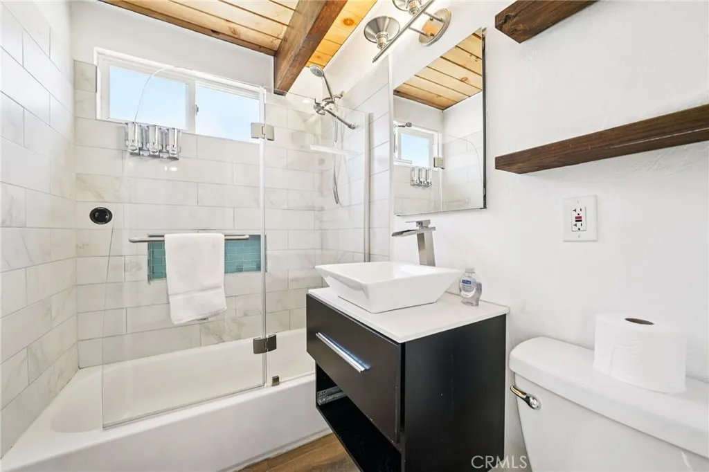 1026 W Country Club, Big Bear, California 92314 home-pic-12