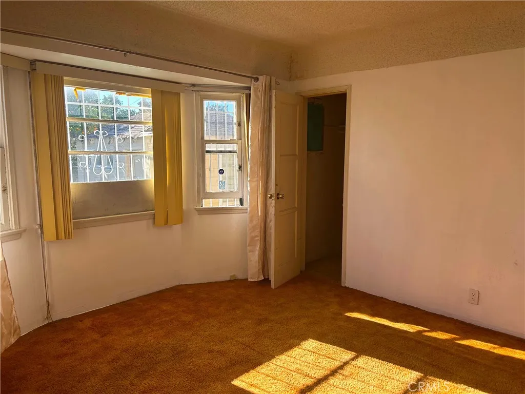 1418 W 93rd, Los Angeles, California 90047 home-pic-12