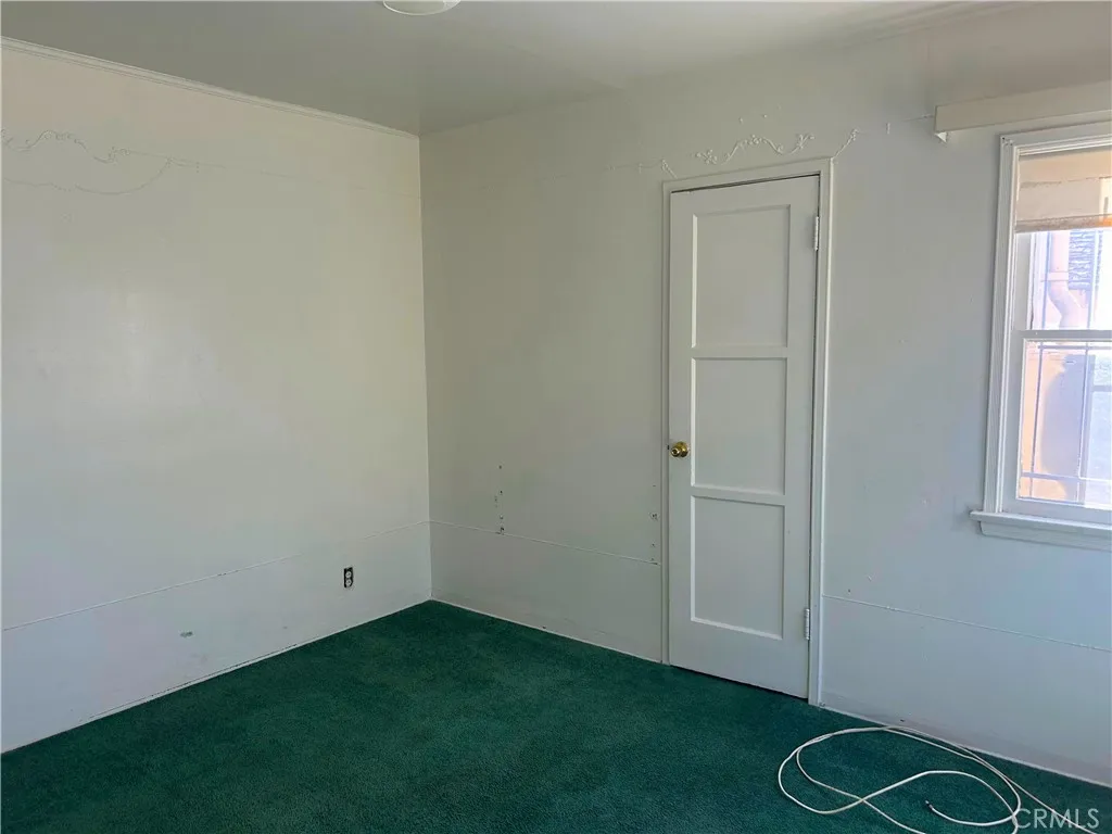 1418 W 93rd, Los Angeles, California 90047 home-pic-10