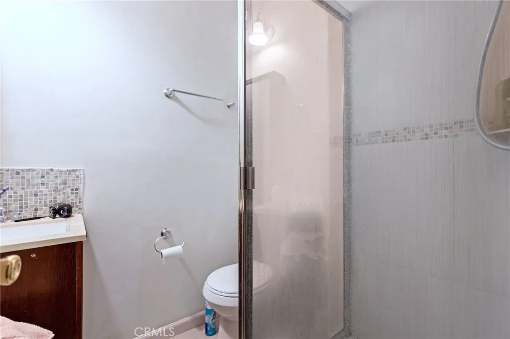 1100 S Ethel Avenue, Alhambra, California 91803 home-pic-18