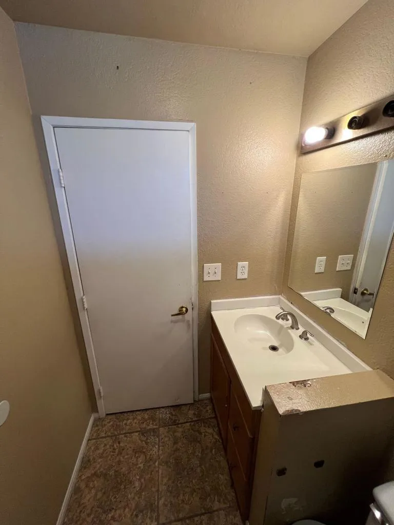 66164 6th Street, Desert Hot Springs, California 92240 home-pic-6