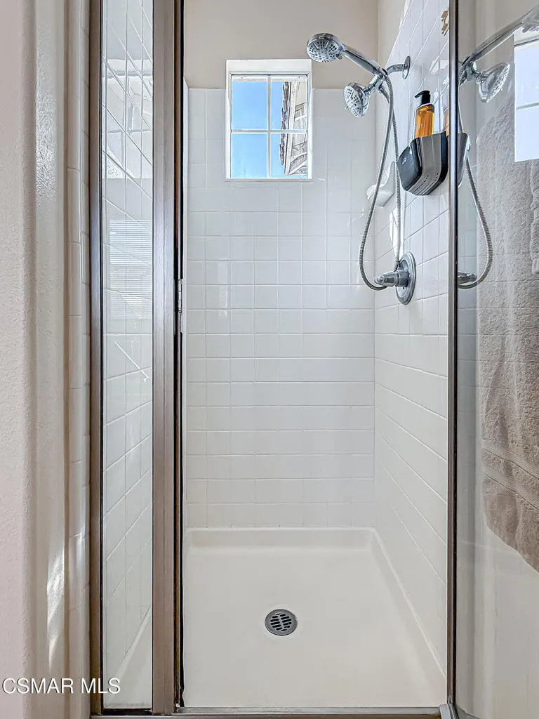 4030 Villamonte Court, Camarillo, California 93010 home-pic-32
