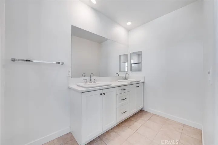 221 Carmona, Lake Forest, California 92630
