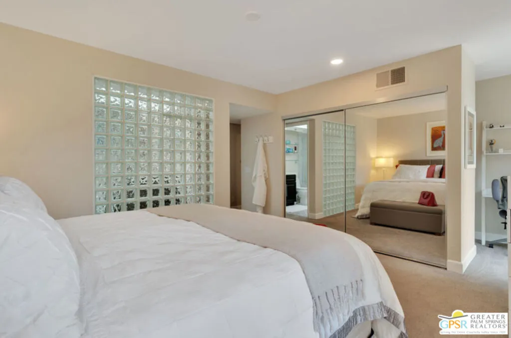 1555 N Chaparral Road 312, Palm Springs, California 92262 home-pic-17