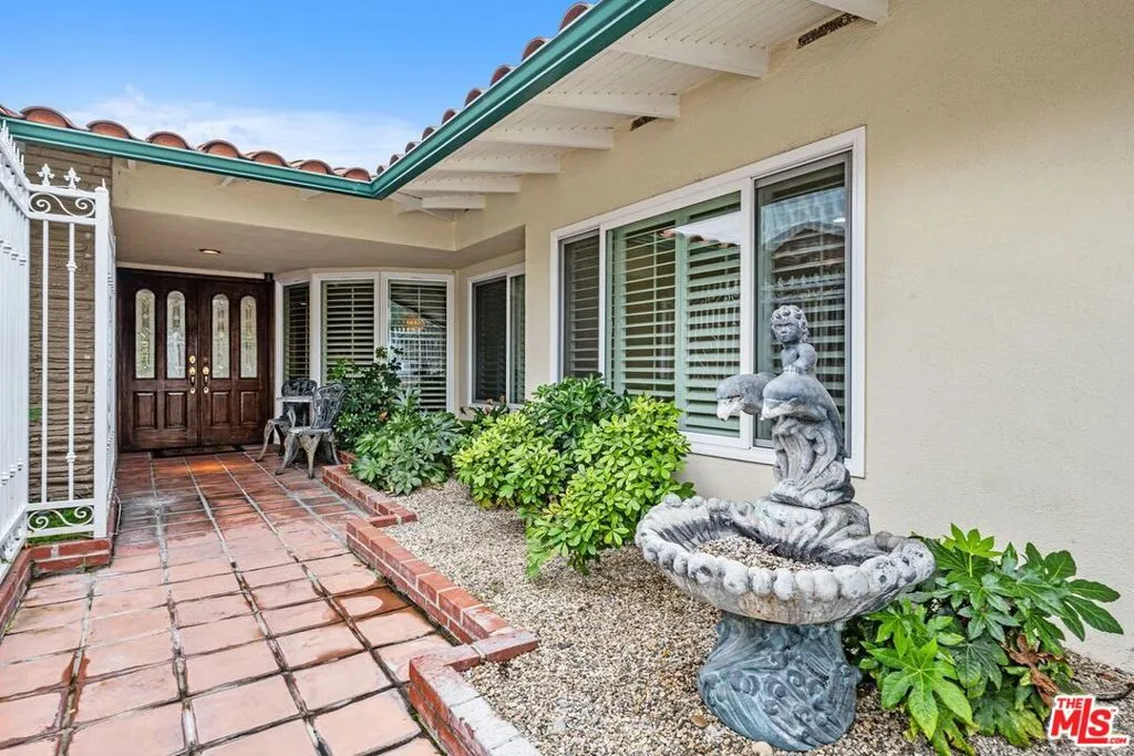 6636 Wooster Avenue, Los Angeles, California 90056 home-pic-3