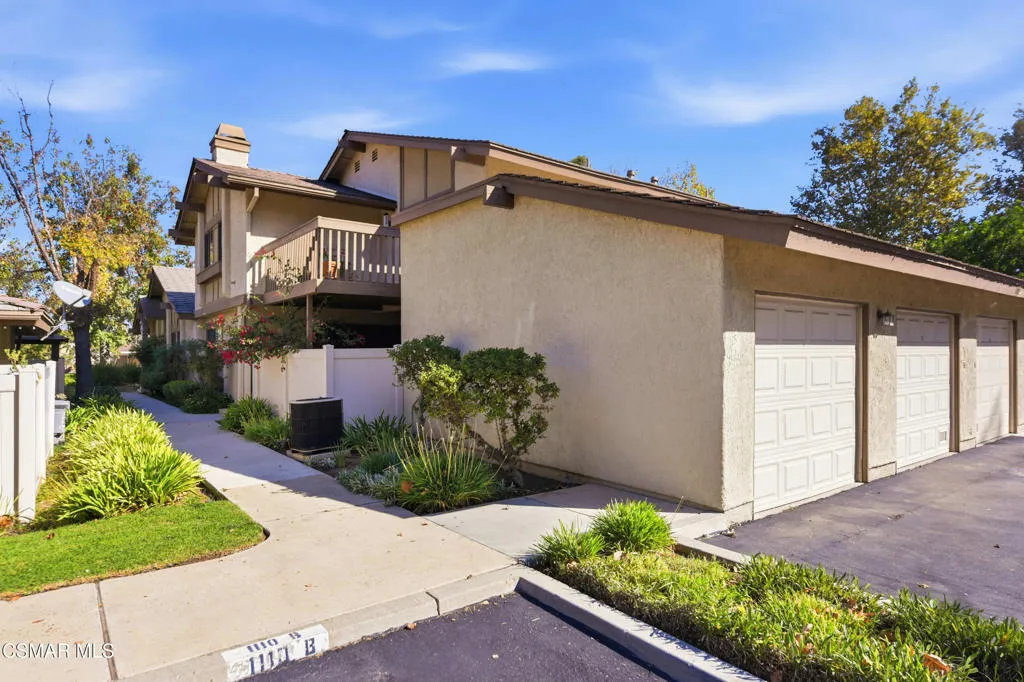 1114 Catlin Street A, Simi Valley, California 93065 home-pic-19