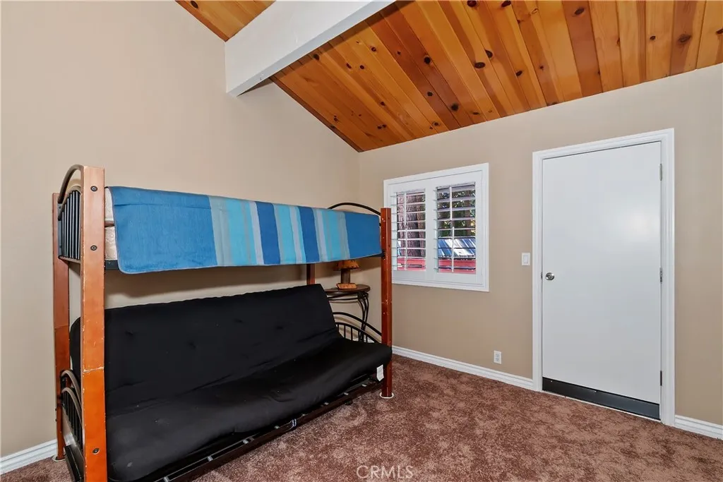 31435 Oakleaf, Running Springs, California 92382 home-pic-23