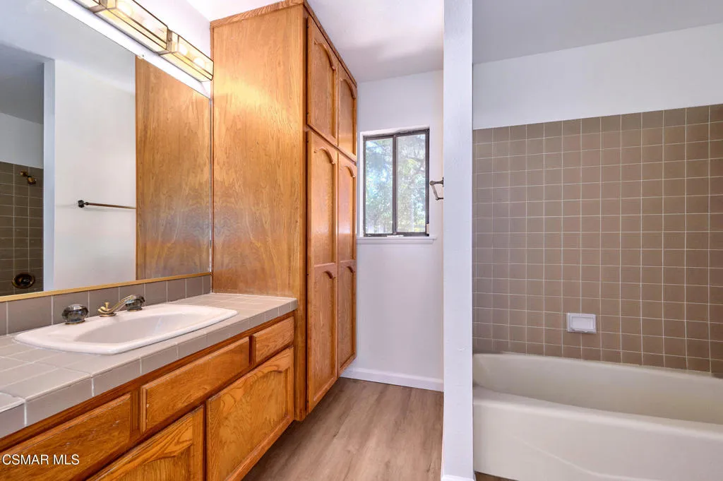 751 Wildwood Avenue, Thousand Oaks, California 91360 home-pic-50