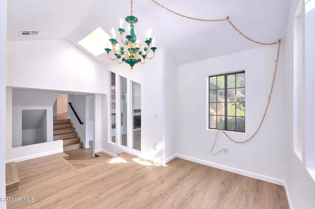 751 Wildwood Avenue, Thousand Oaks, California 91360 home-pic-13