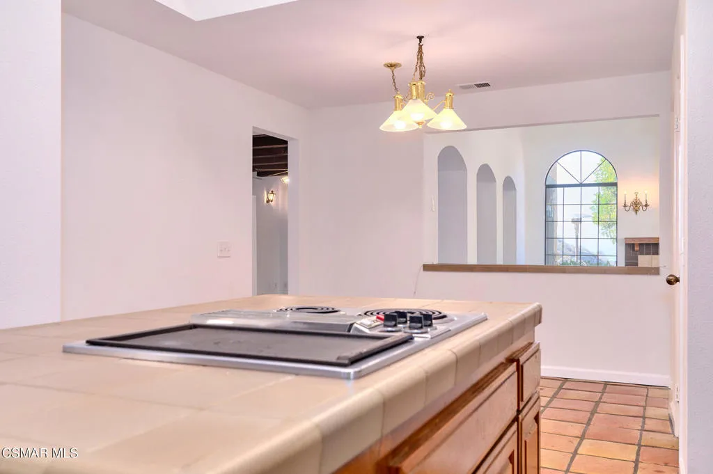 751 Wildwood Avenue, Thousand Oaks, California 91360 home-pic-34