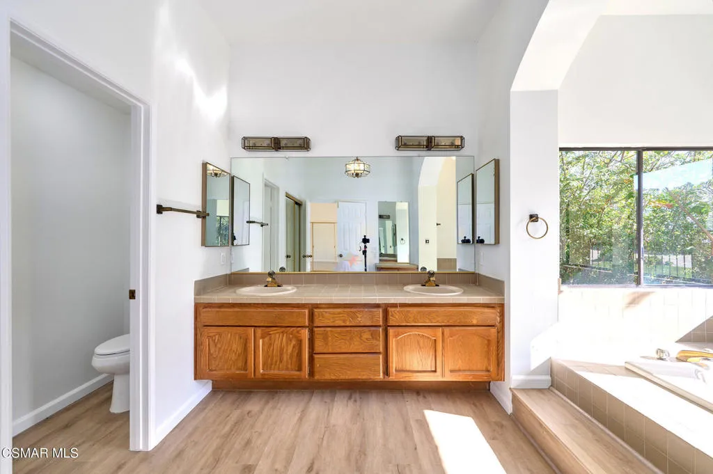 751 Wildwood Avenue, Thousand Oaks, California 91360 home-pic-43