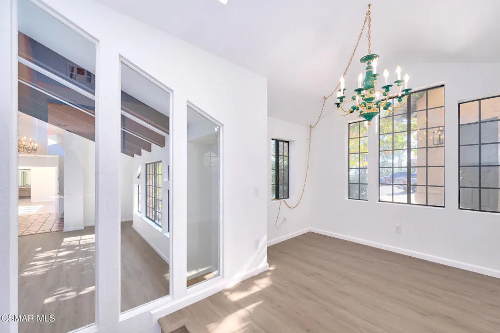 751 Wildwood Avenue, Thousand Oaks, California 91360 home-pic-12