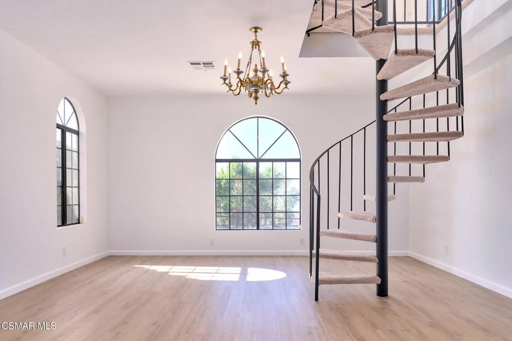 751 Wildwood Avenue, Thousand Oaks, California 91360 home-pic-18