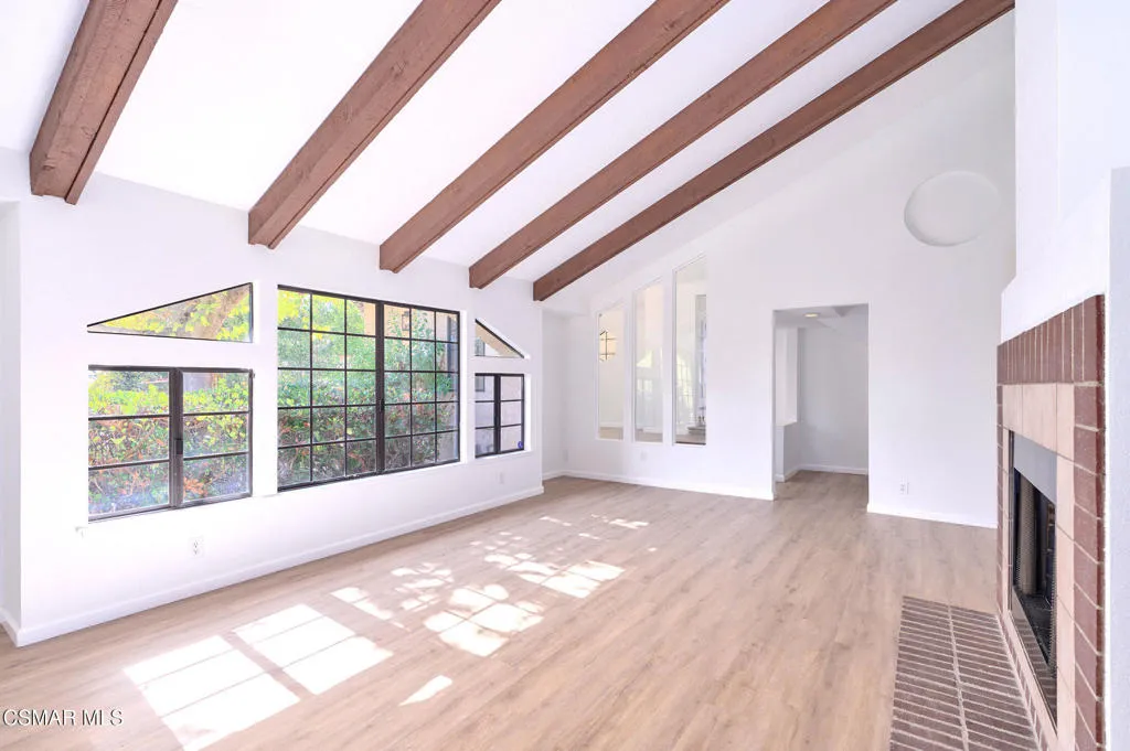 751 Wildwood Avenue, Thousand Oaks, California 91360 home-pic-8