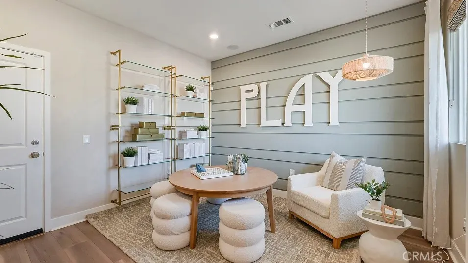 1720 E Park Street 11, Anaheim, California 92805 home-pic-16
