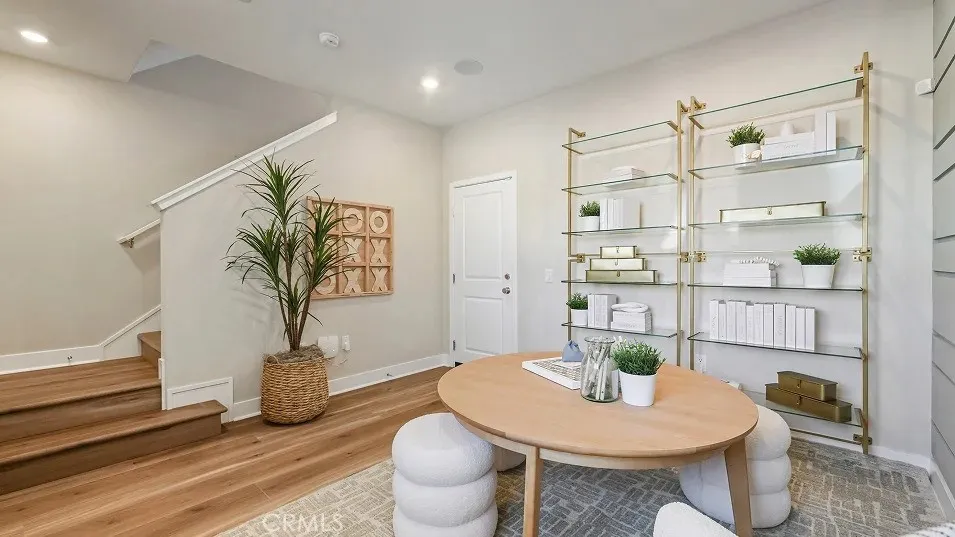 1720 E Park Street 11, Anaheim, California 92805 home-pic-17