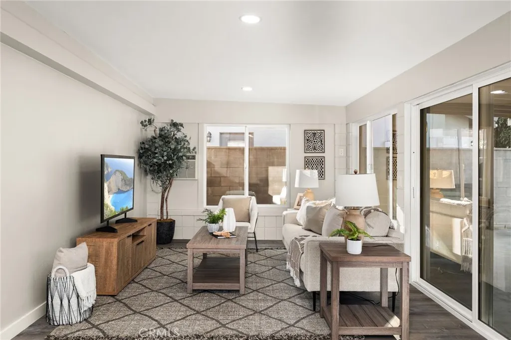 1422 Armsley Square, Ontario, California 91762 home-pic-9