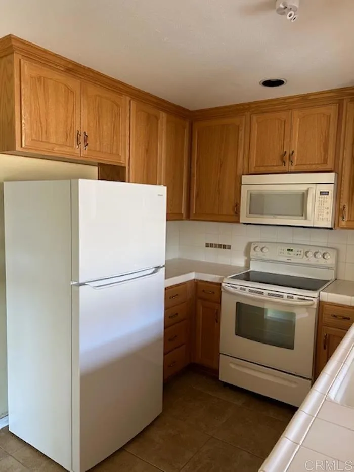 3032 Laurashawn Lane, Escondido, California 92026 home-pic-10