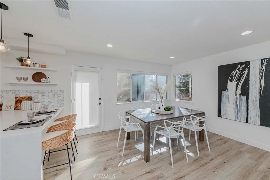702 Oakcrest Avenue, Brea, California 92821 home-pic-23