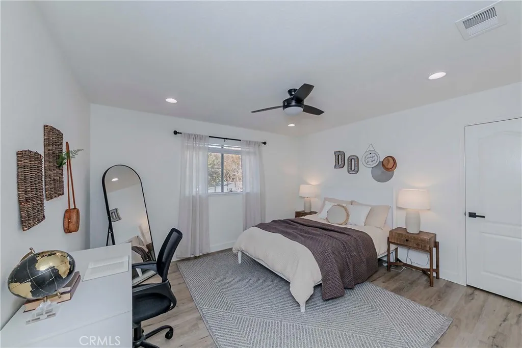 702 Oakcrest Avenue, Brea, California 92821 home-pic-34