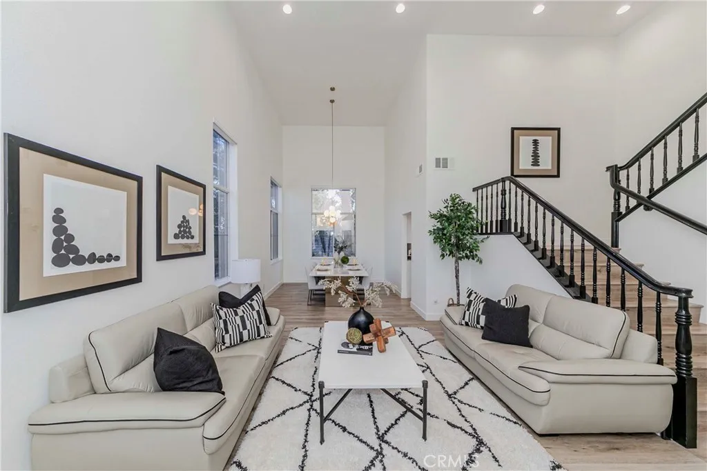 702 Oakcrest Avenue, Brea, California 92821 home-pic-6