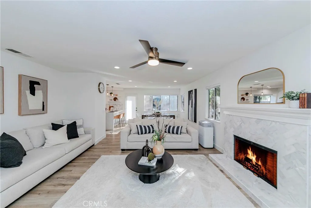 702 Oakcrest Avenue, Brea, California 92821 home-pic-17
