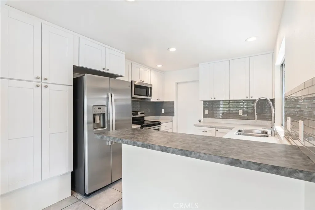 6273 Caminito Juanico, San Diego, California 92111 home-pic-4
