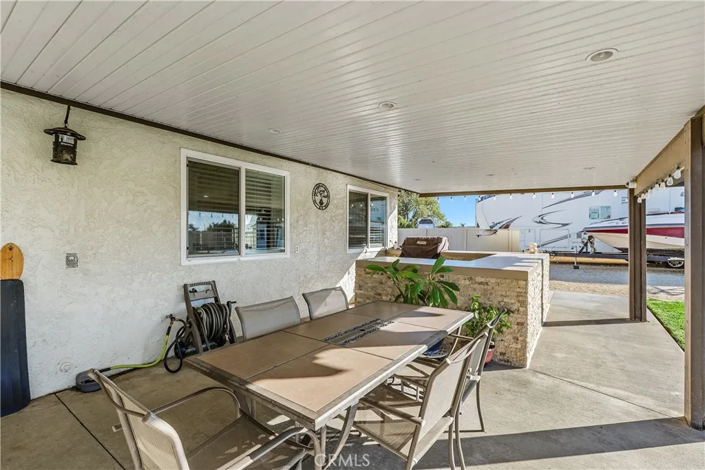 4725 Foxborough Court, Jurupa Valley, California 92509 home-pic-35
